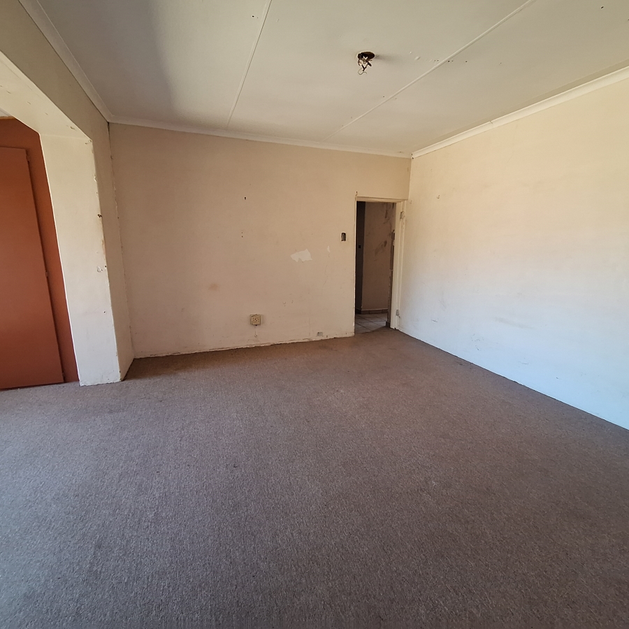 4 Bedroom Property for Sale in Frankfort Free State